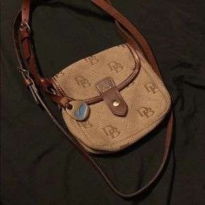 Dooney & Bourke